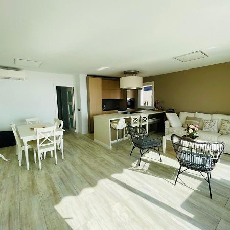 La Marina2 Seaview With Amazing Terrace Apartment Sitges Exterior photo